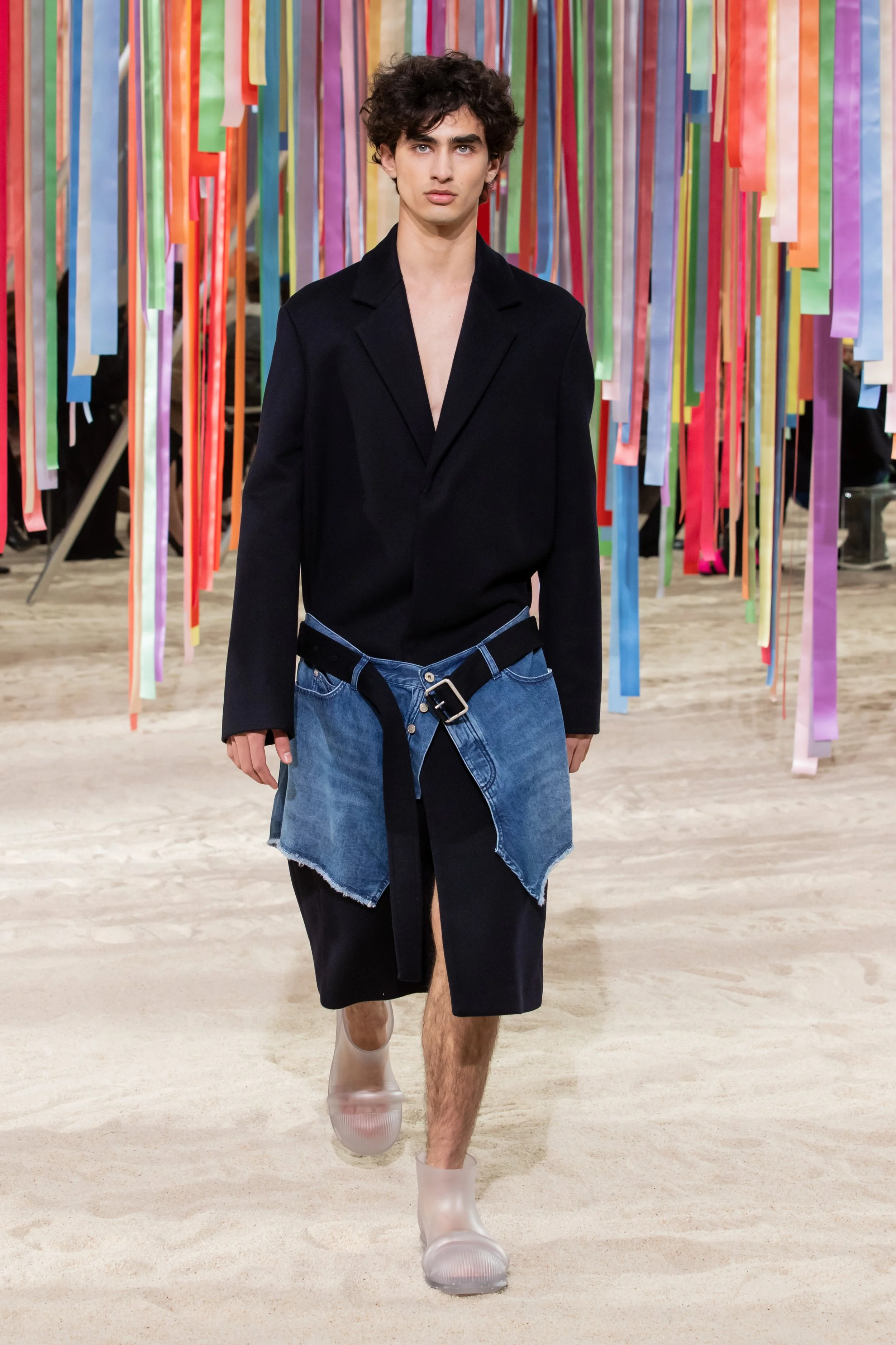 Loewe Fall Winter 2022 Men's Runway Collection — SSI Life